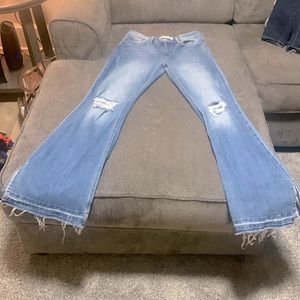 Very cute size 9 women’s cancan flare jeans